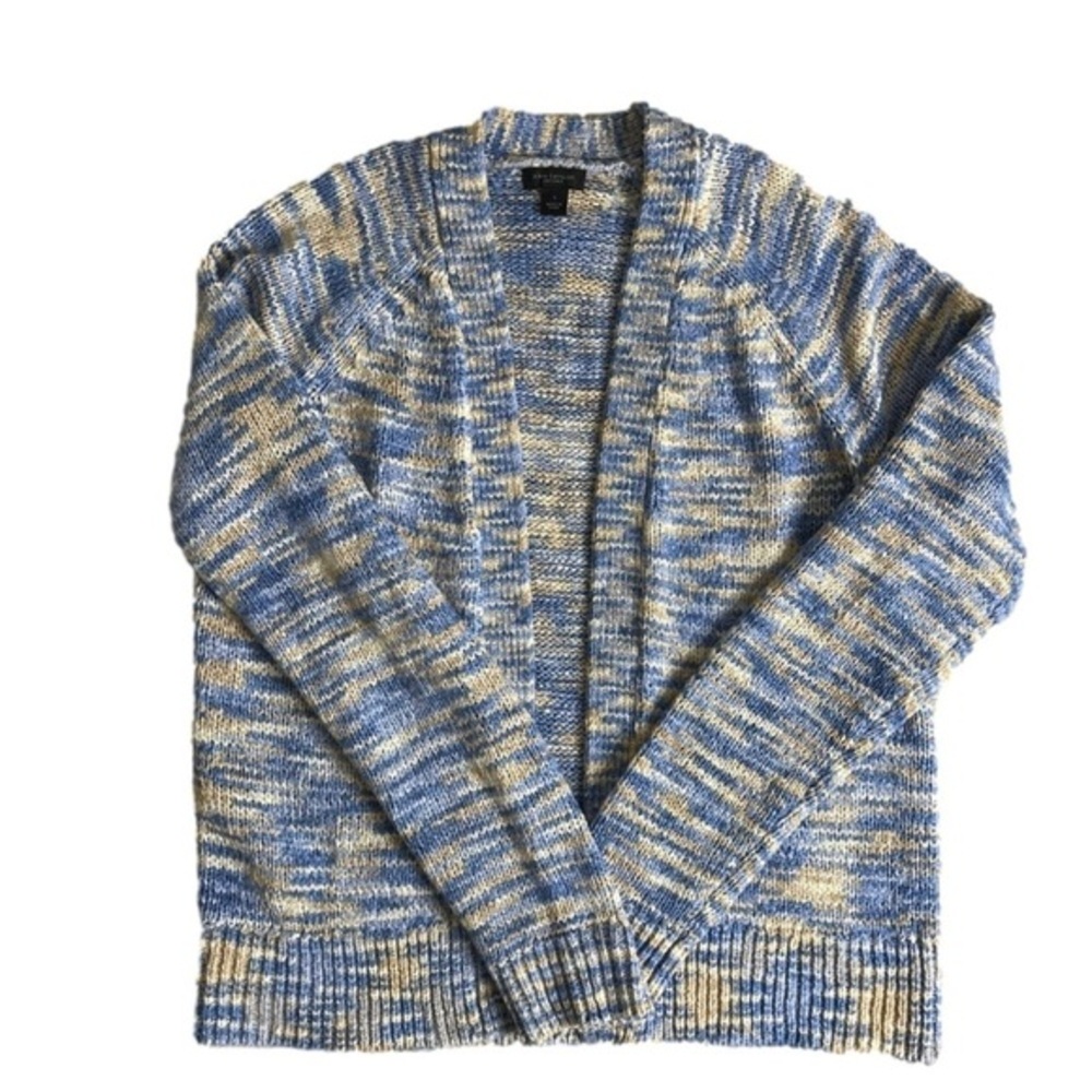 ⭐️ Ann Taylor knitted cardigan- size small